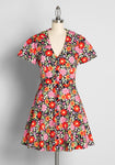 A-line V-neck Short Sleeves Sleeves Short Flowy Stretchy Pocketed Side Zipper Floral Print Dress