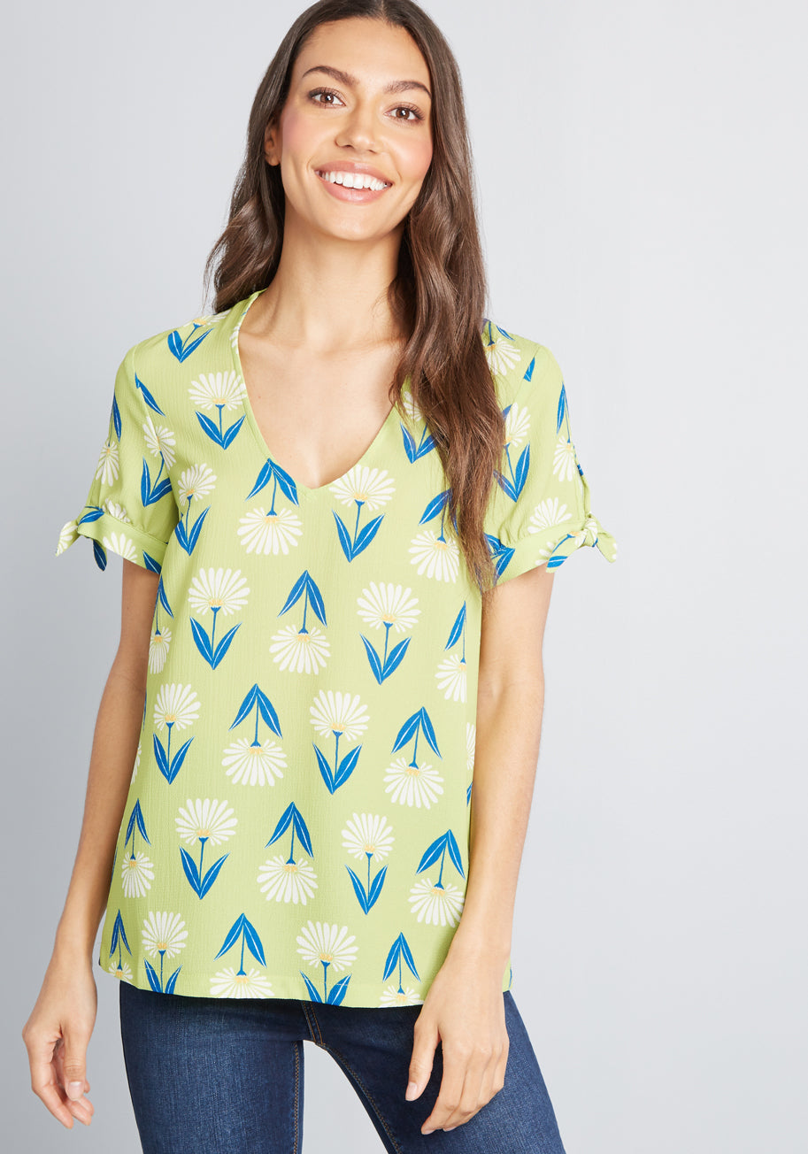 Ideal Discovery Short Sleeve Blouse