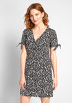 V-neck Polyester Short Sleeves Sleeves Floral Print Short Button Front Self Tie Dress