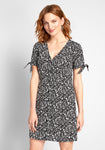 V-neck Floral Print Short Self Tie Button Front Short Sleeves Sleeves Polyester Dress
