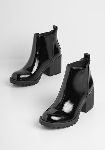 stylish water boots