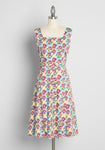 Pocketed Fitted Side Zipper Vintage Stretchy Floral Print Square Neck Fit-and-Flare Sleeveless Above the Knee Dress
