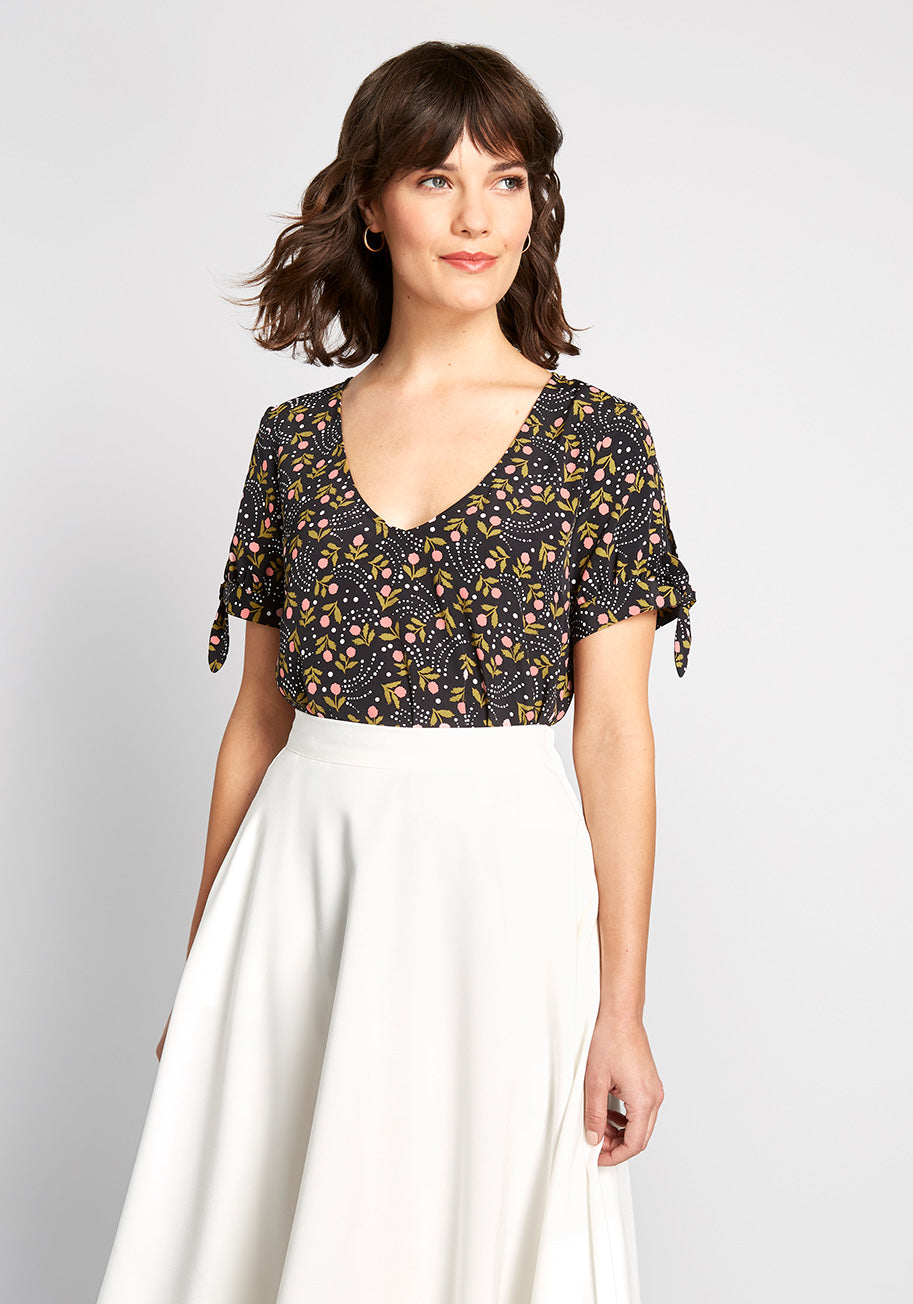 Ideal Discovery Short Sleeve Blouse