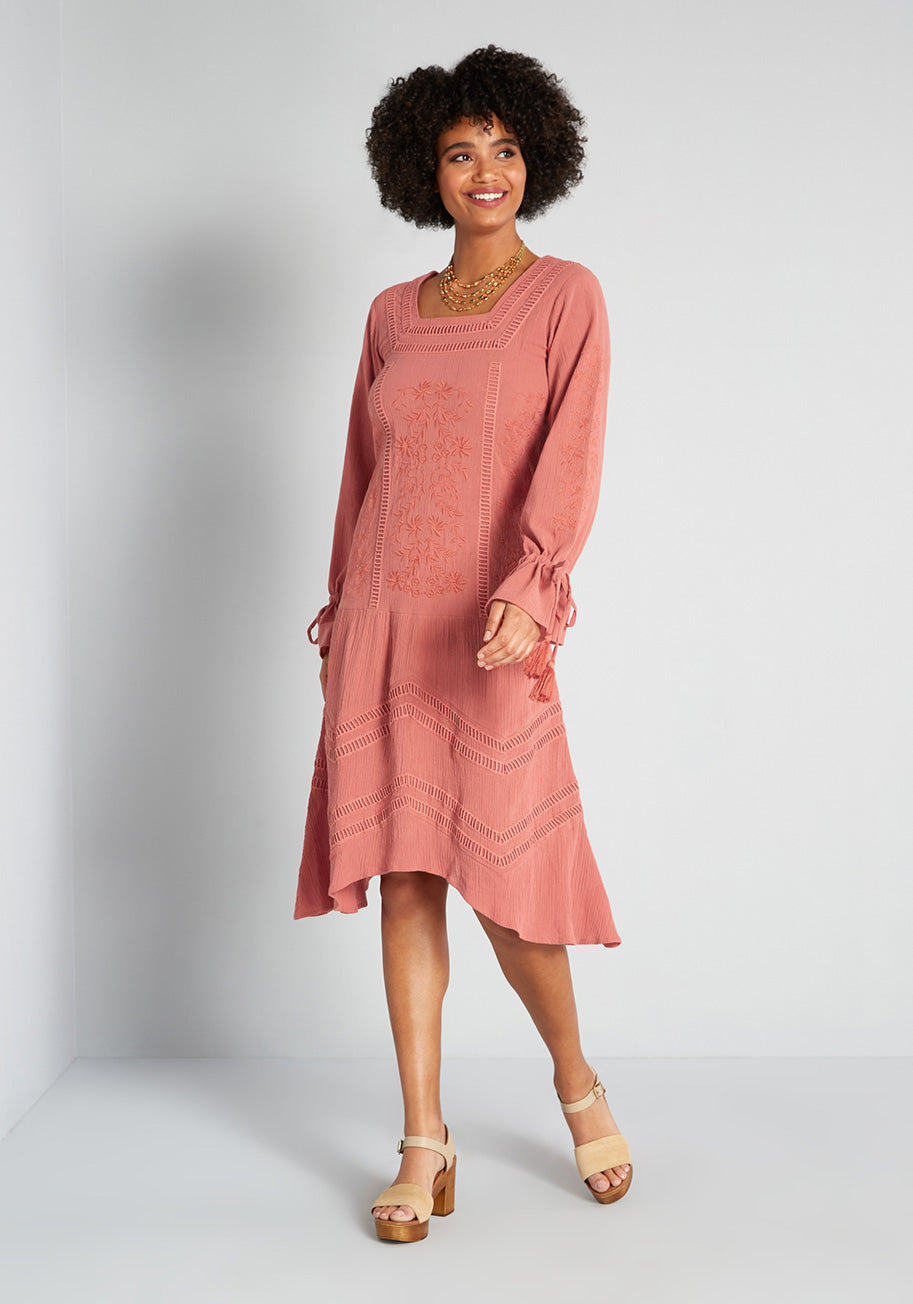 Elegant Wanderer  Midi Dress