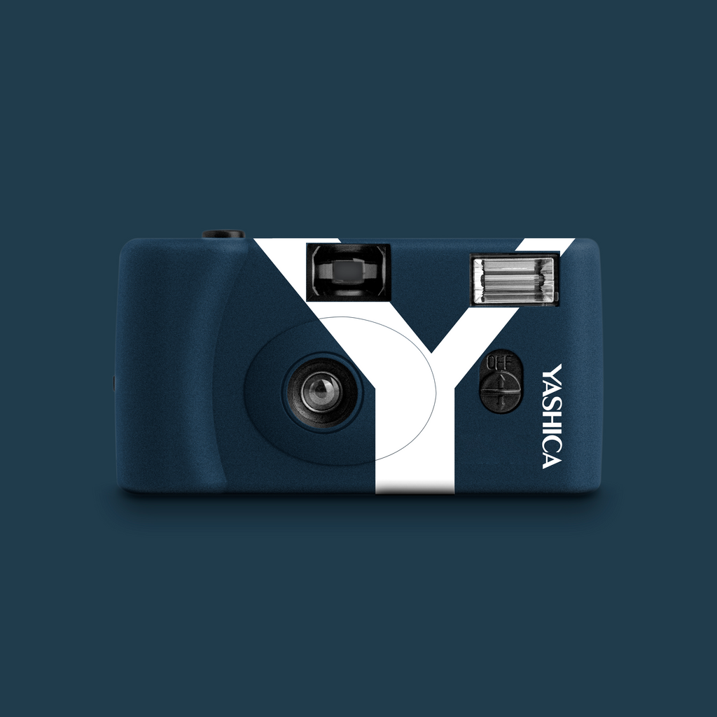 YASHICA - Set de cámara de carrete de 35 mm MF-1 Snapshot Art
