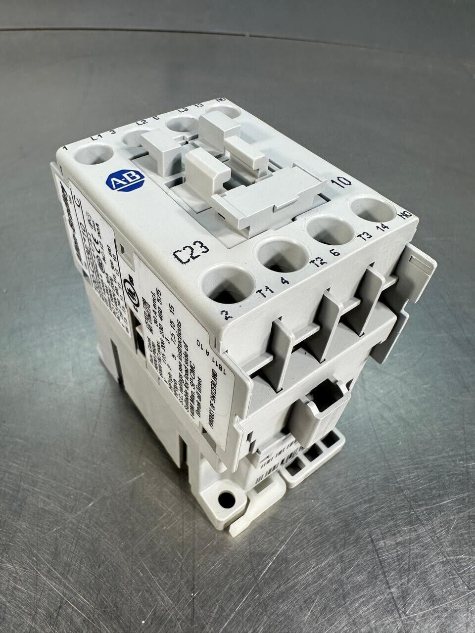 Allen Bradley 100-C23E*10/C Contactor 24VDC coil AB 100C23E*10 (4C-42)