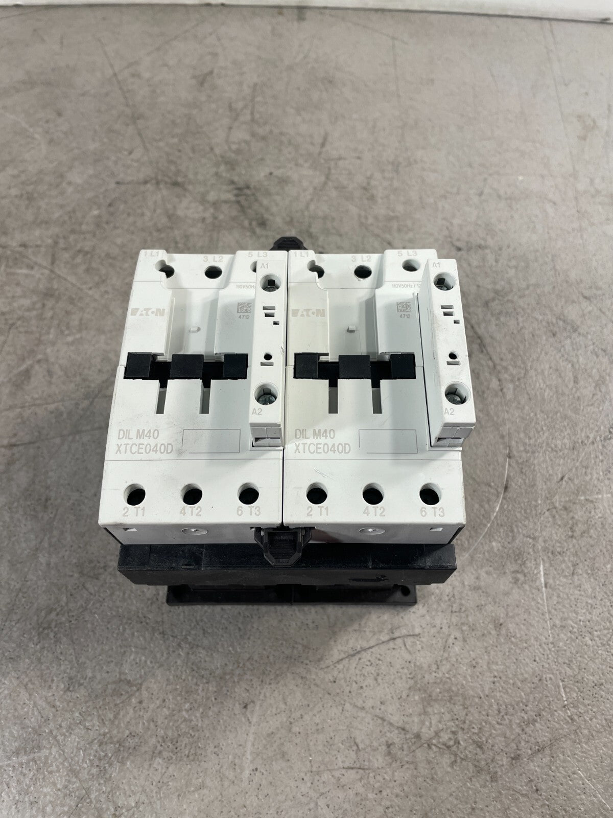Eaton DilM40 XTCE040D 60 Amp 3-Pole AC/DC Motor Starter Contact @3.3.5