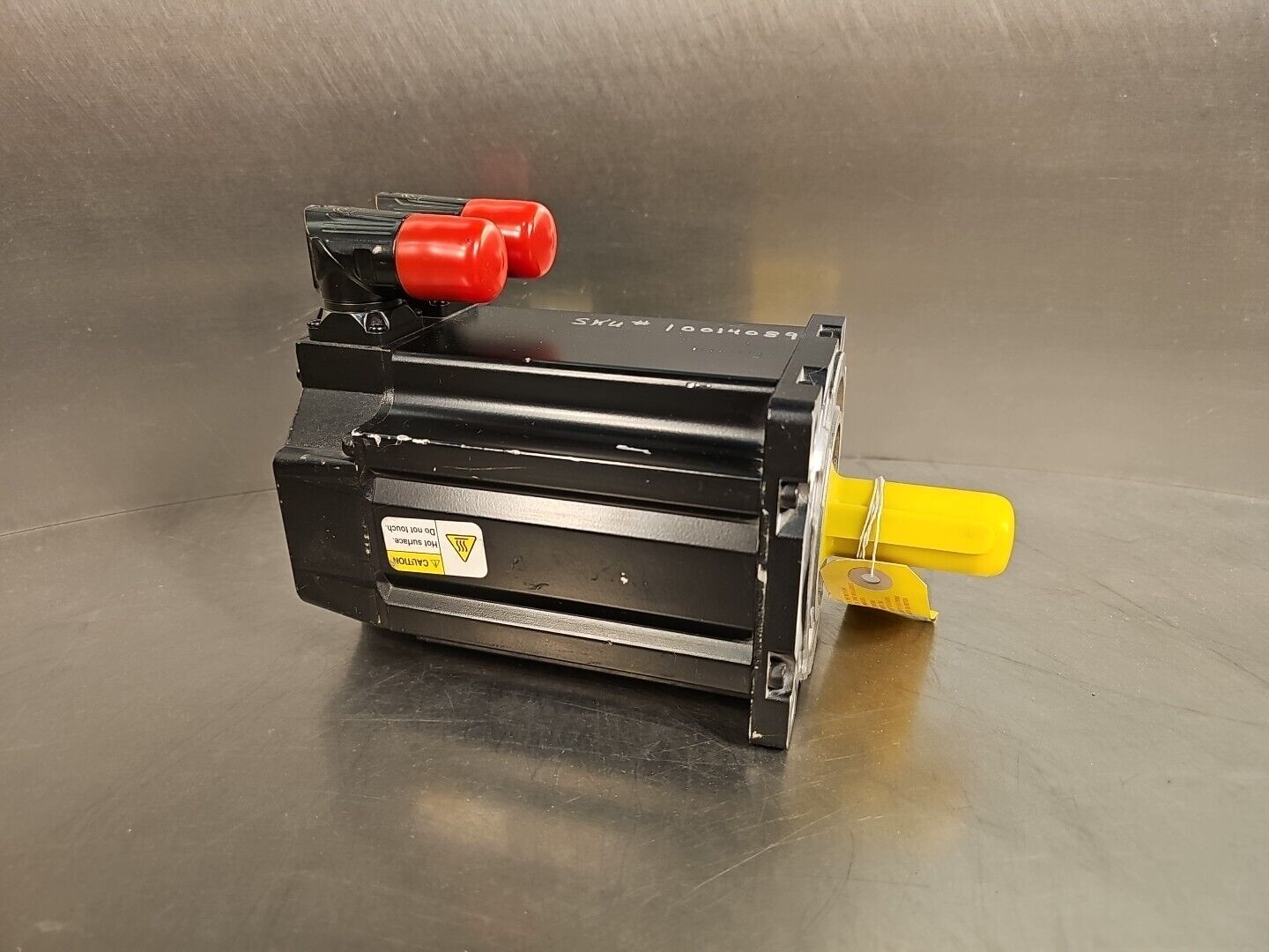 ALLEN BRADLEY MPL-B4530K-SJ72AA SER A SERVO MOTOR 4000rpm Loc.1G1