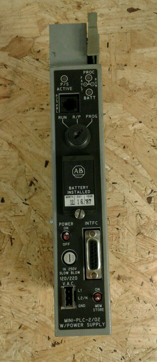 幻想的 （新）Allen Bradley Mini PLC 2/02電源付き1772-LZP 1772 LZP 