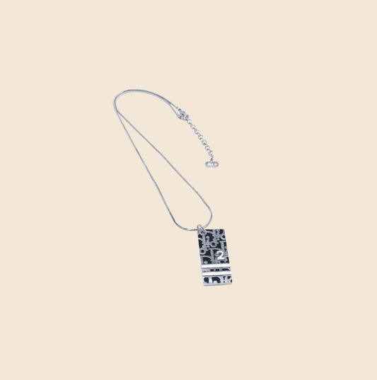 CHRISTIAN DIOR SILVER LOGO CHARM FIGARO CHAIN NECKLACE – RDB