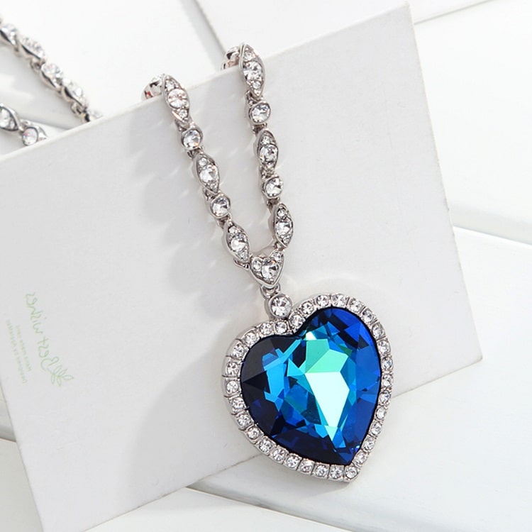 Heart of the Ocean Necklace 
