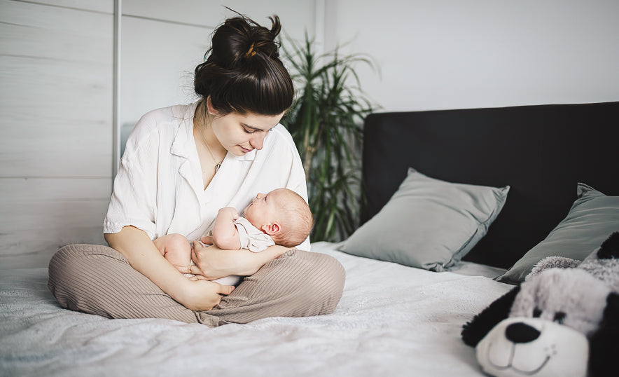How I Overcame Lactation Issues While Breastfeeding - Momcozy Blog