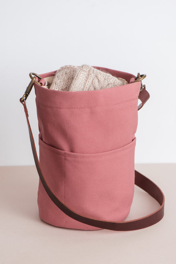 waxed canvas crossbody tote – Quince & Co.