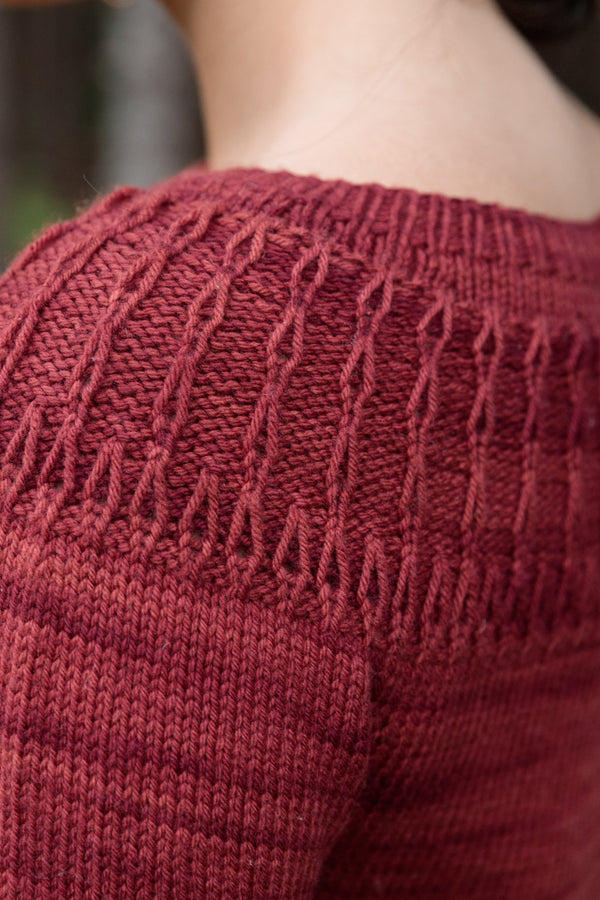 nascha poncho knitting pattern – Quince & Co.