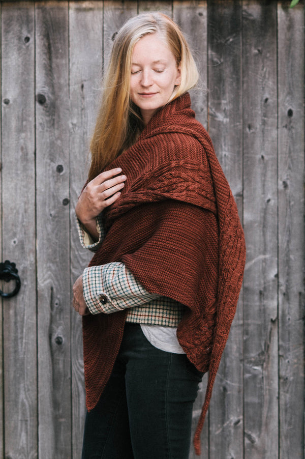 nascha poncho knitting pattern – Quince & Co.