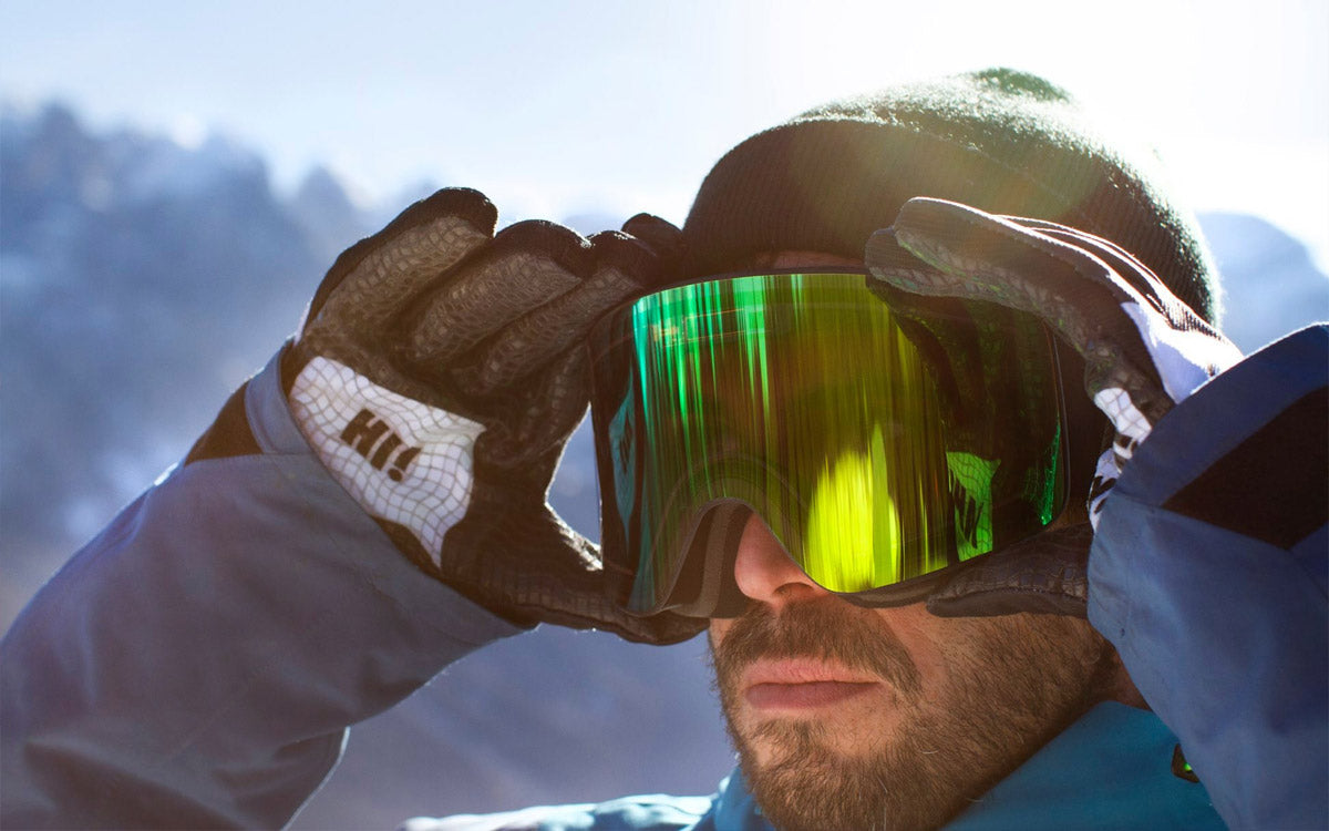 Come vestirsi per lo snowboard: la guida