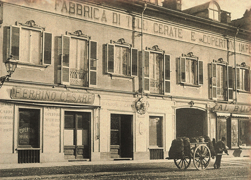 La Ferrino è nata a Torino nel 1870.