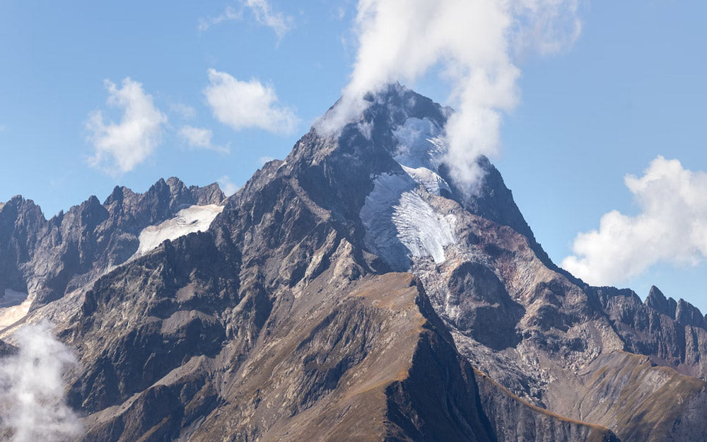 In territorio francese la meta più ambita per sciare in estate è quella de Les Deux Alpes