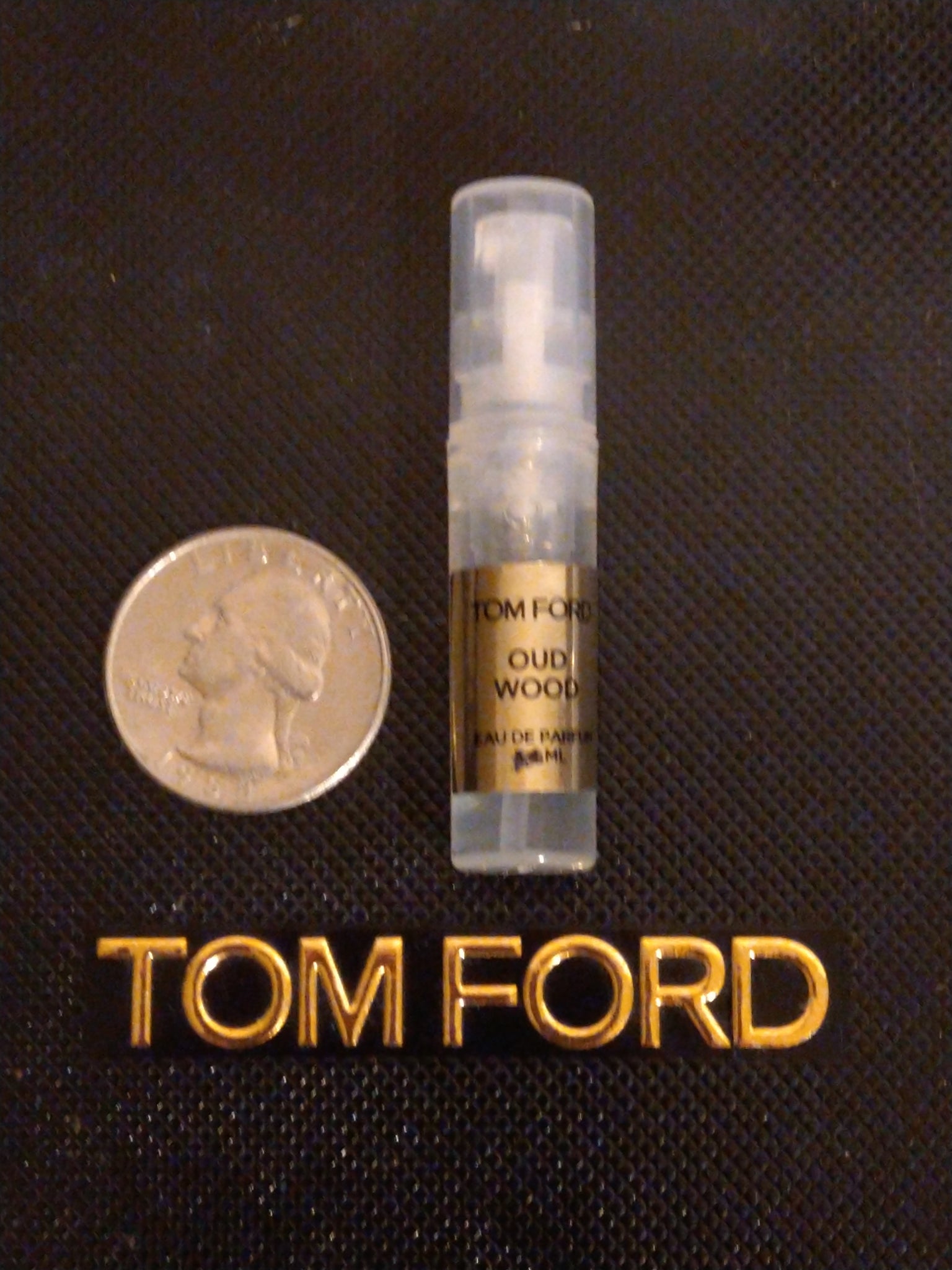 tom ford oud wood 2 ml