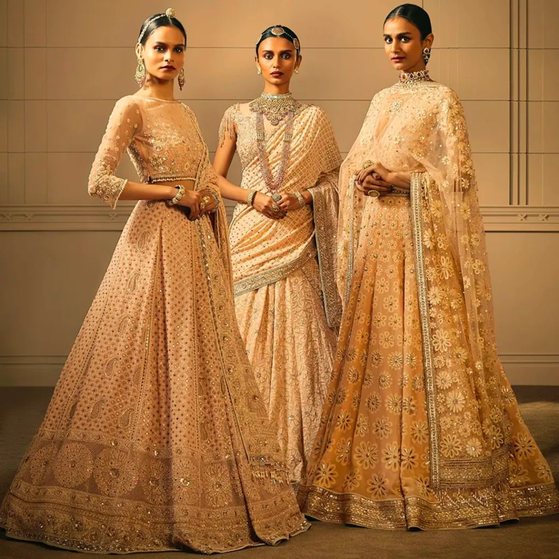 Tarun Tahiliani Opens India Couture Week 2018 With Aditi Rao Hydari | Vogue  India | Vogue India