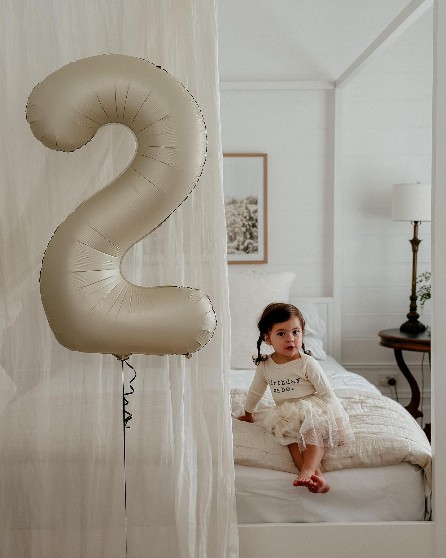 BAISIK Jumbo Number Balloons Cream Matte Neutral