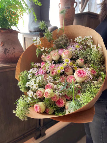 large bouquet with kraft paper