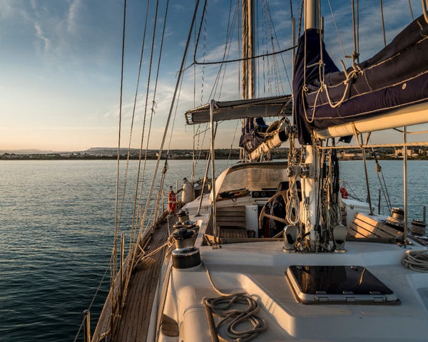 cloth dryer on boat