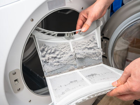 This tabletop clothes dryer uses vacuum dehydration technology to