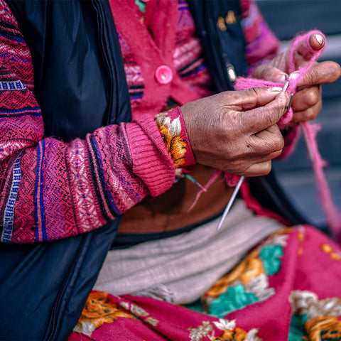 indigene women knitting