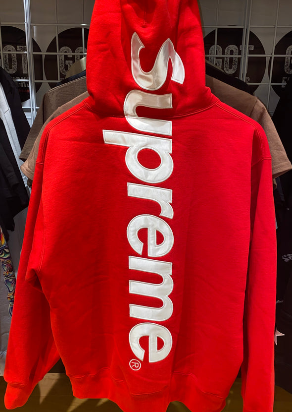 売れ筋格安　　【新品•即完売商品】supreme　サテンアップリケフーディ