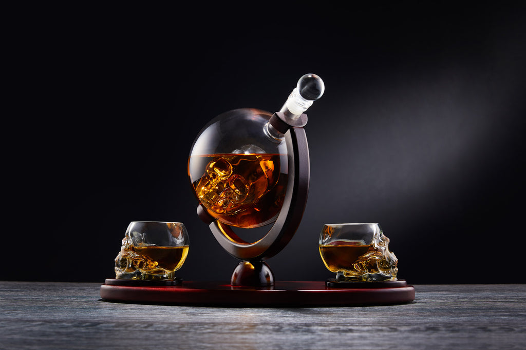 Golf theme Whiskey Decanter & Golf Ball Shaped Whiskey Glass Set - Infused  Barware