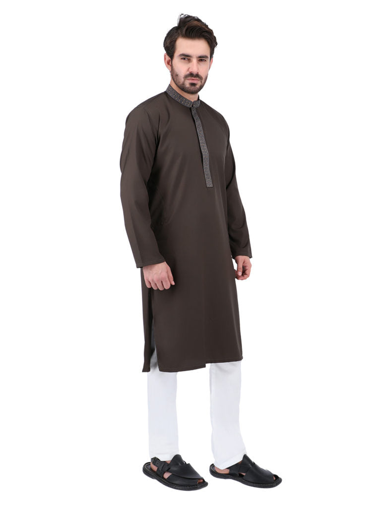 Mens Kurta designs To Style In Different Occasion, Men kurtashalwar has been popular around for decades. These are the best men’s clothes that have never fail to make your look good according to your desire! From festive to casual between, a kurtapajama always built its emblem in the world of fashion. Wash n Wear Kurta for men is a fabulous attire for formal to casual events due to its excellent styles. Men in Pakistan and India like to wear designer kurta in many styles. Mostly men like to wear simple cotton kurtashalwar in normal hot days because of its reliable dress so men feel comfortable in this. But if you want to visit a wedding function or formal parties you need stylish menskurta designs to look different from others. Shahzeb Saeed is showcasing some amazing gent kurtapajama designs online which are not for any special event but also for any type of occasion.