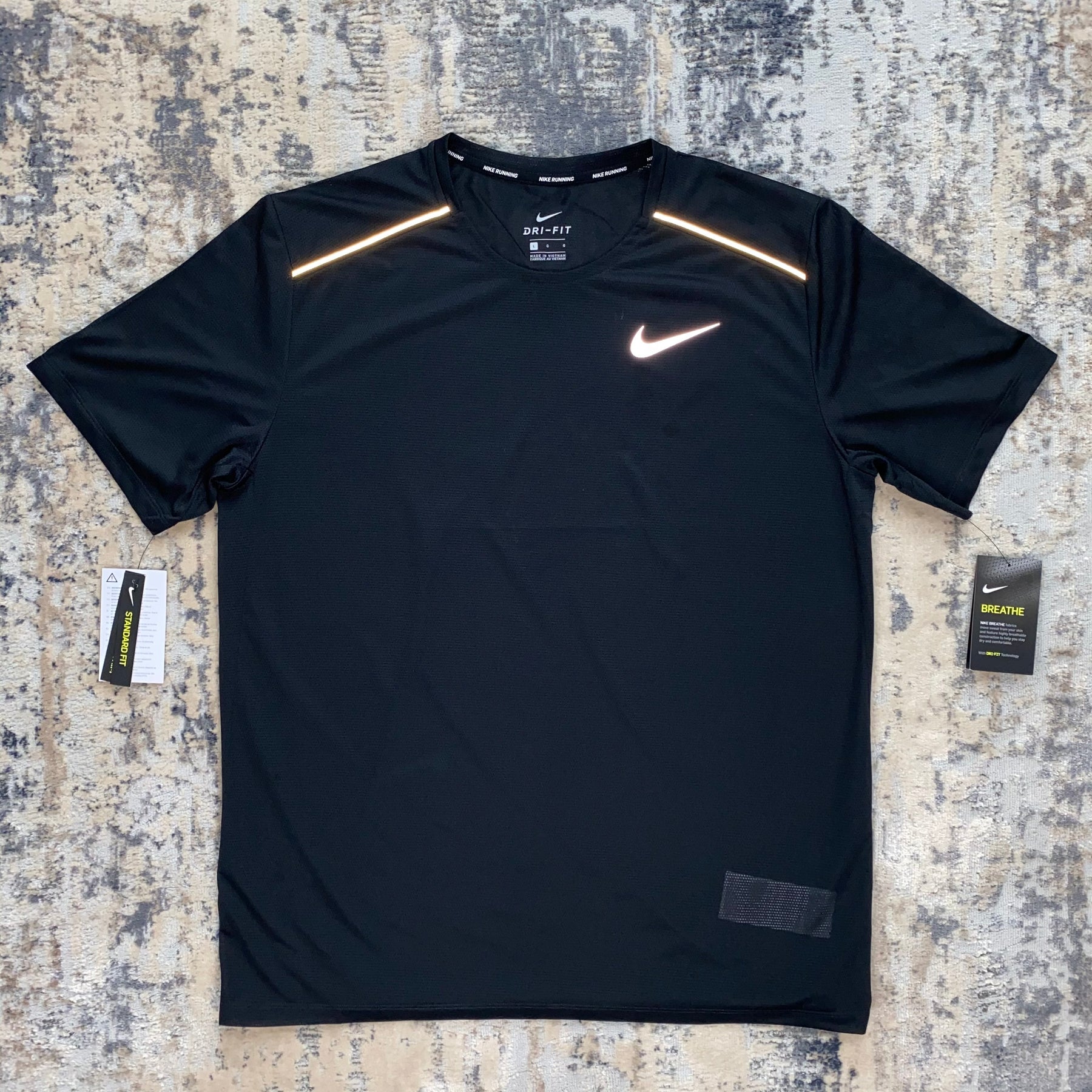 nike miler black t shirt