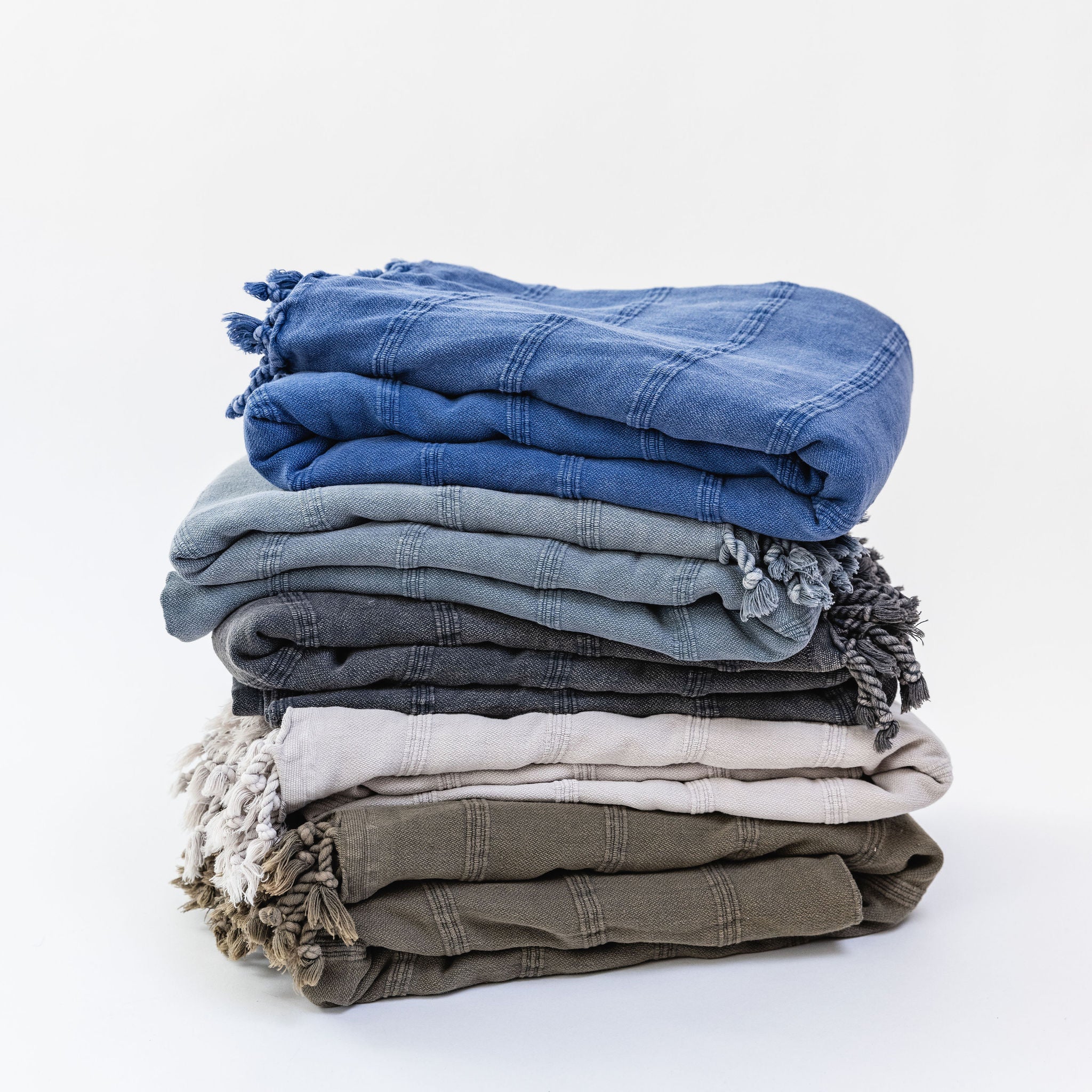 Kurios Stonewashed Blanket