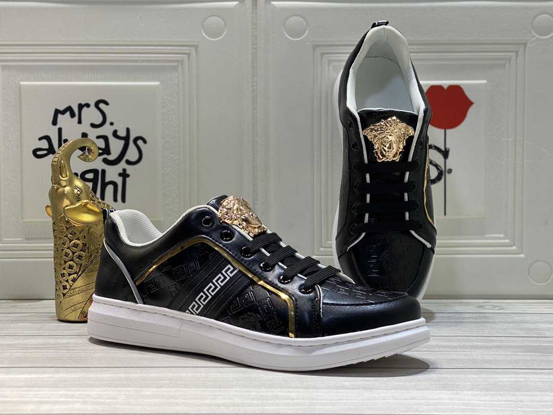 Versace Woman Men鈥榮  Fashion Sneakers Sport Shoes 0602