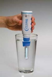 steripen-water-glass