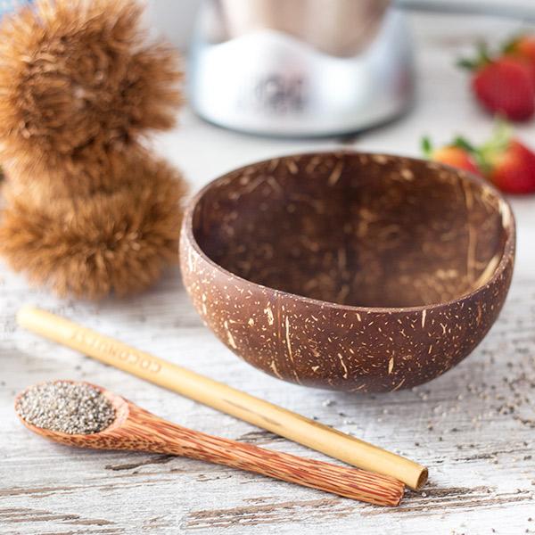 Make your own coconut bowl at home