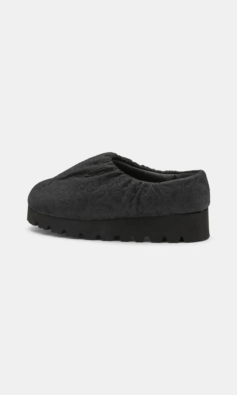 Yume Yume Black Jaquard Camp Shoe Low – seattlemet