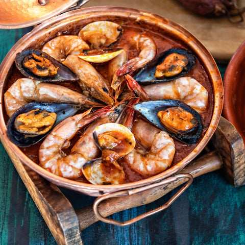 seafood cataplana with prawns and mussels