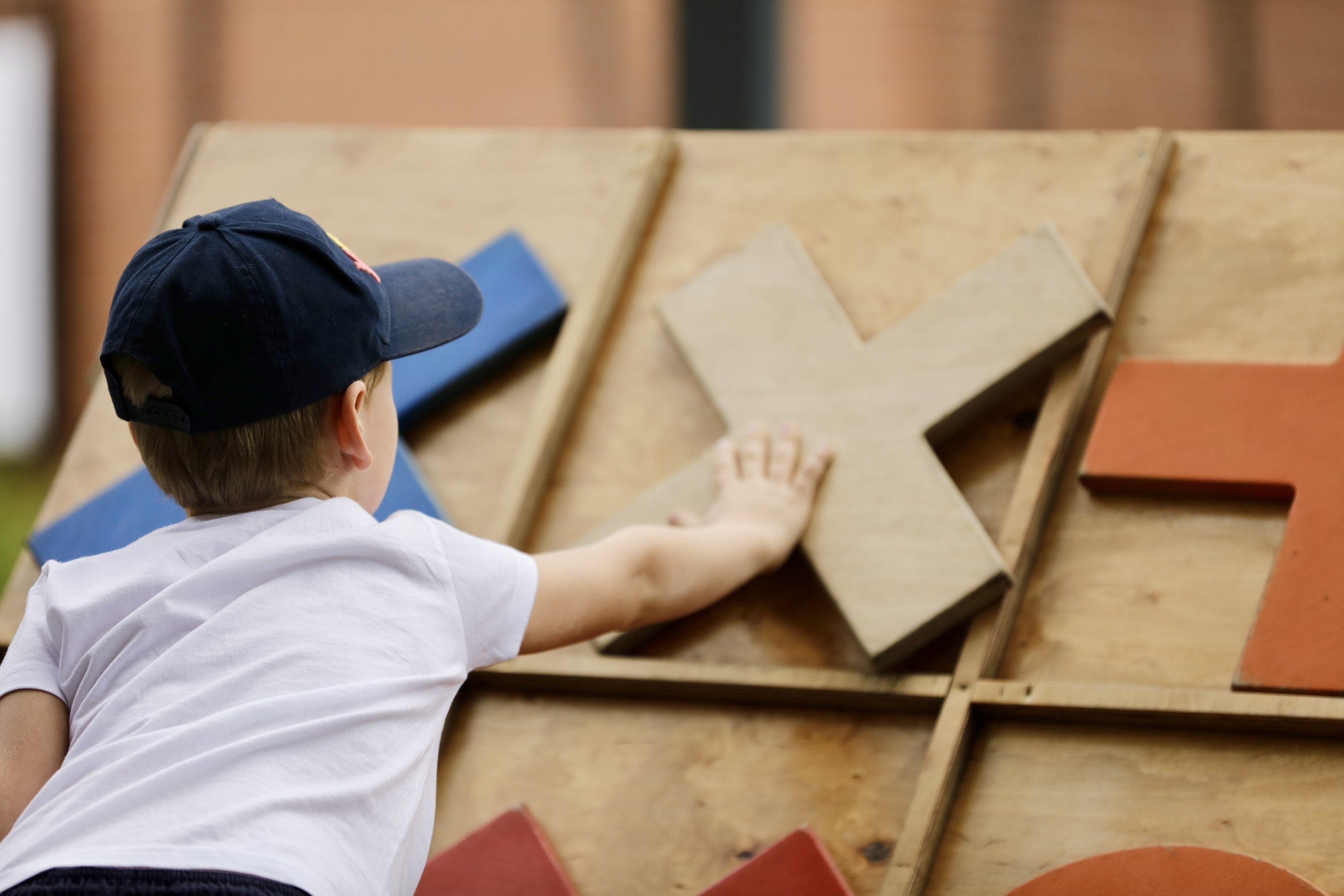 outdoor games, tic tac toe, tictactoe, giant tic tac toe, outdoor games for kids, family outdoor games, patio games