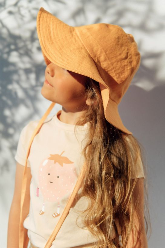 Shop girl's summer hats and sun hats for sun protection online in Hong Kong and Singapore.