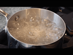 Make a boiled egg boil water