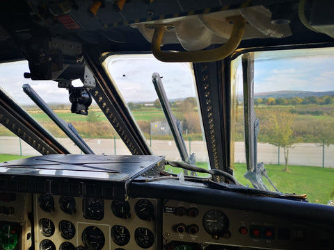 Avro museum Nimrod cockpit view