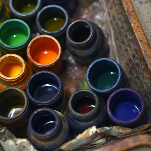 Dyeing pots of colors 