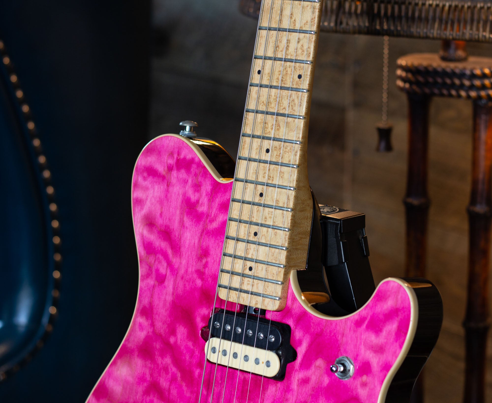 musicman evh pink