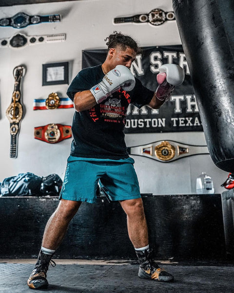 Packing a Punch: A Comprehensive Heavy Bag Workout for Boxers