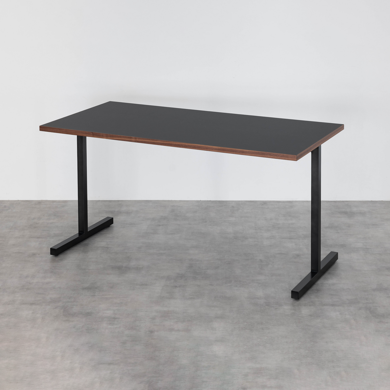 DESK - METRO / Steel