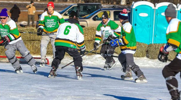 Image of a group of players at the Great Lakes Pond Hockey Classic.