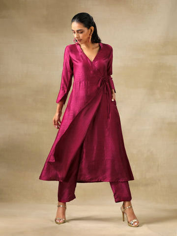 Buy Women's Kurta Sets Online in India - trueBrowns