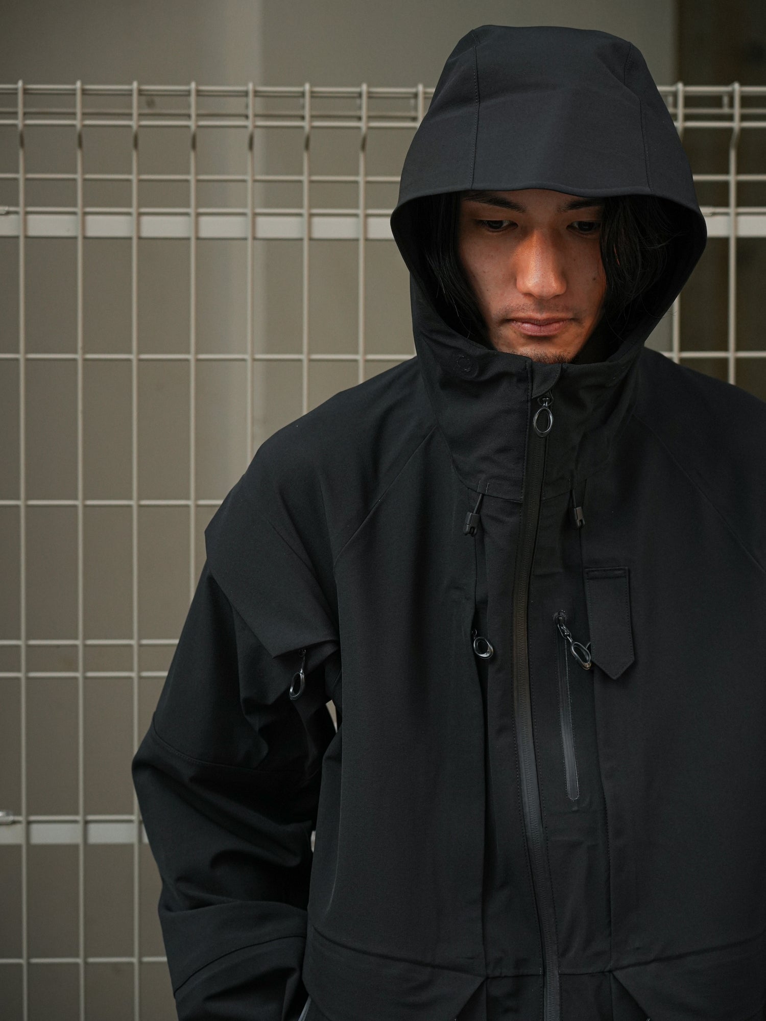 正規品販売！マウトリーコンテーラー NIGHTHAWK HARD SHELL JACKET